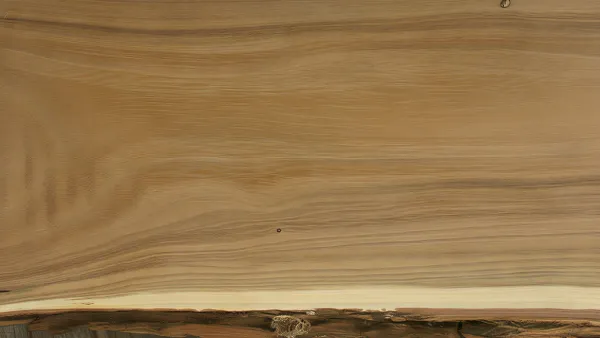 Kayu Robinia: Kuat, Tahan Cuaca, dan Awet